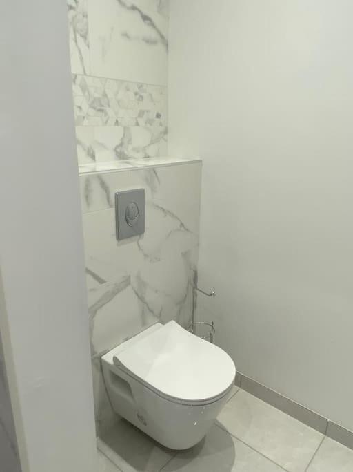 Maison Avec Jacuzzi - Louvres Proche Roissy Cdg - Paris Ngoại thất bức ảnh